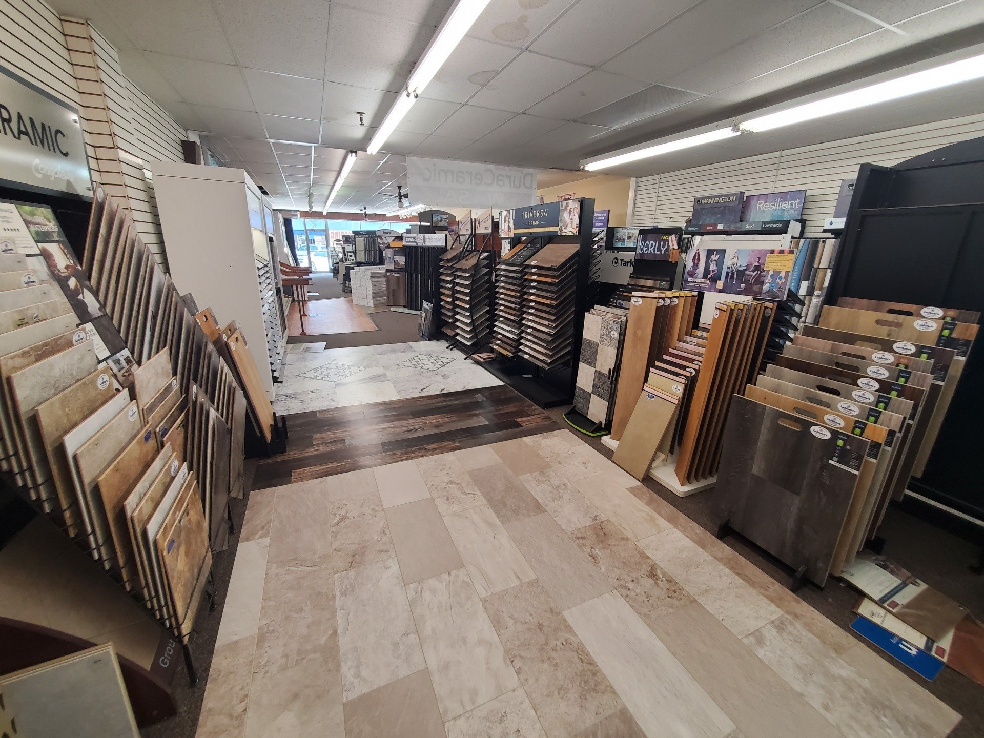 LaMotte's Paint and Flooring Devils Lake, ND