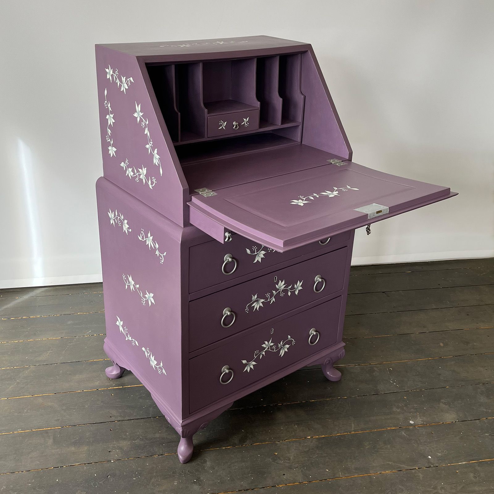 Inside the damson flower bureau