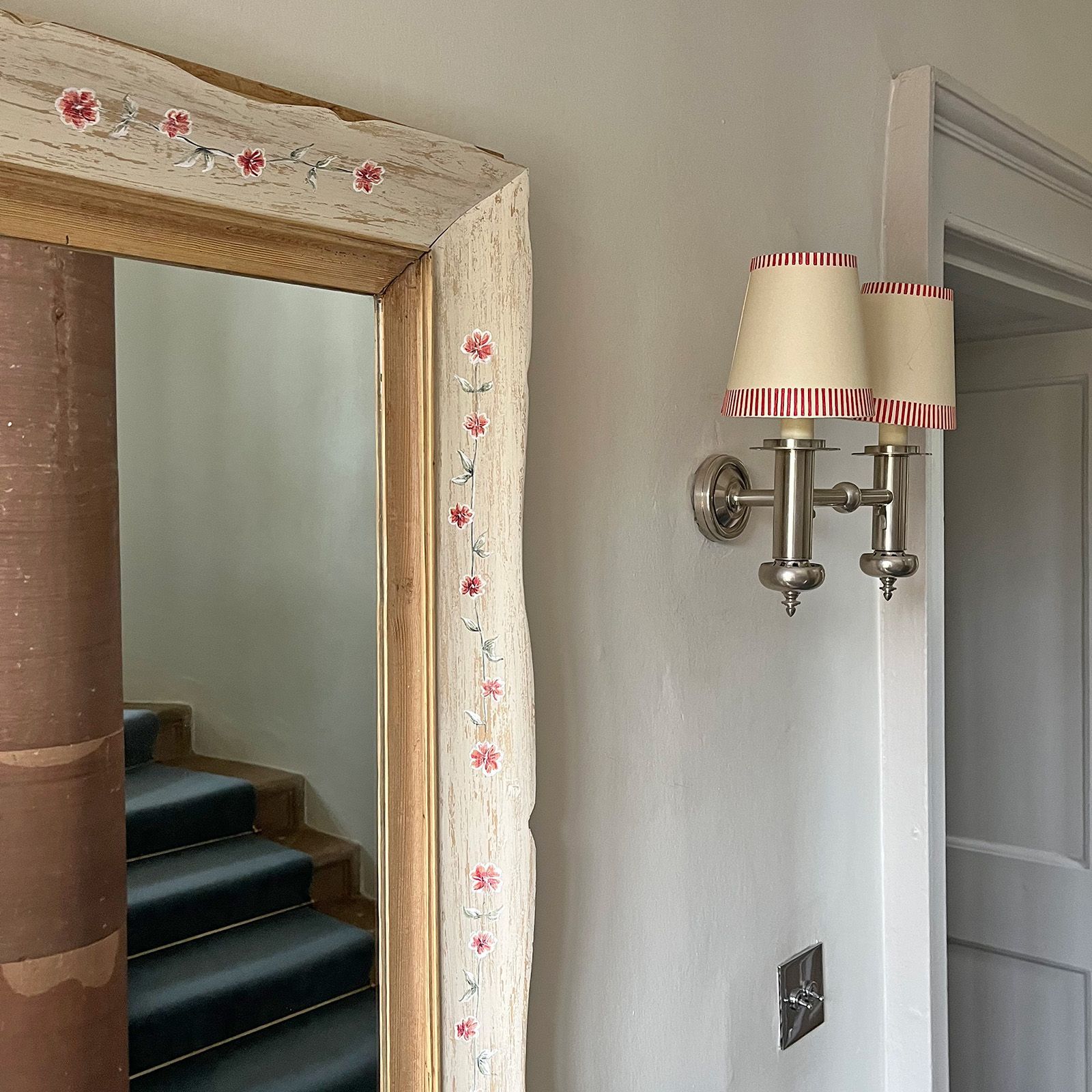 Garland mirror upcycled by Helen Bateman