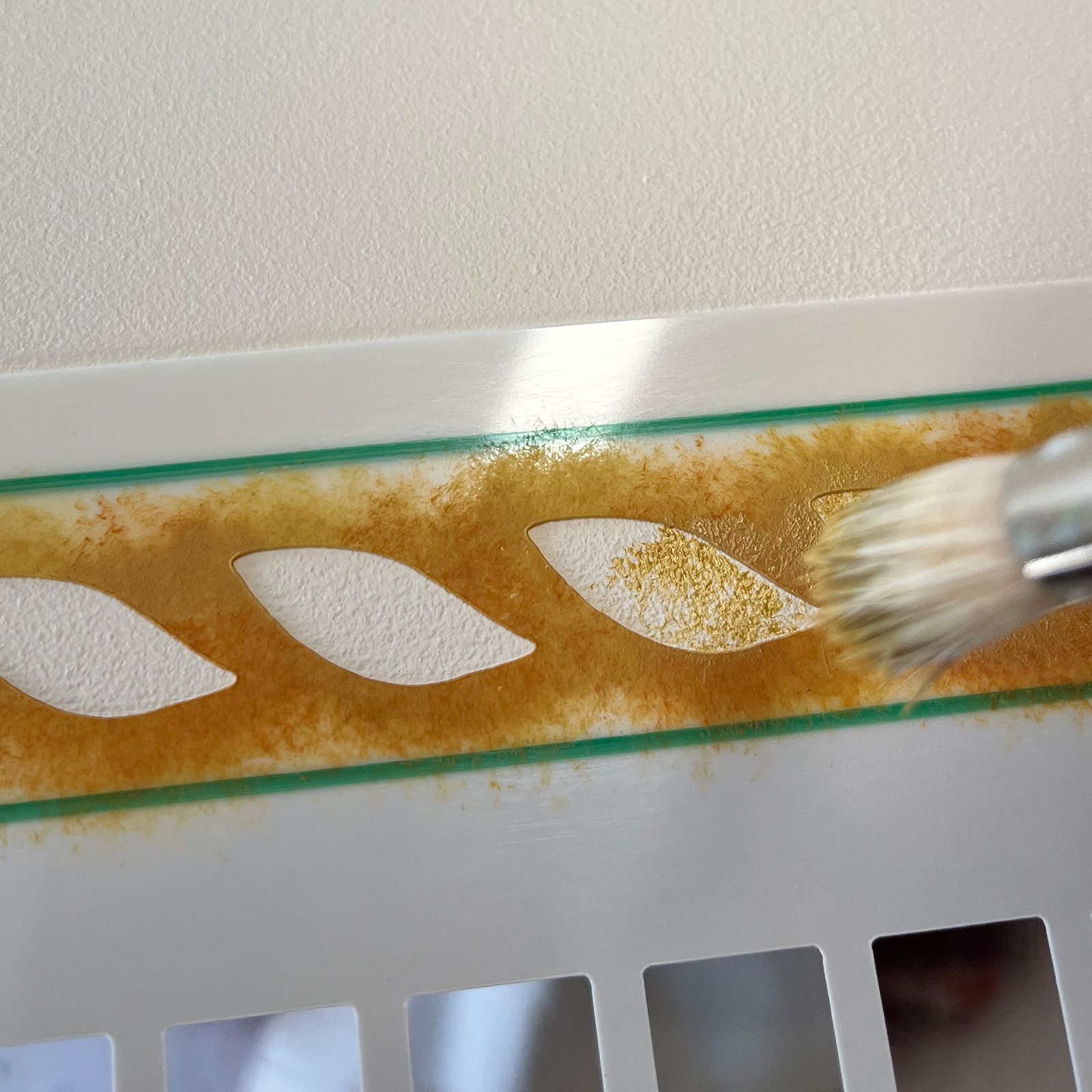 Ochre leaf stencil