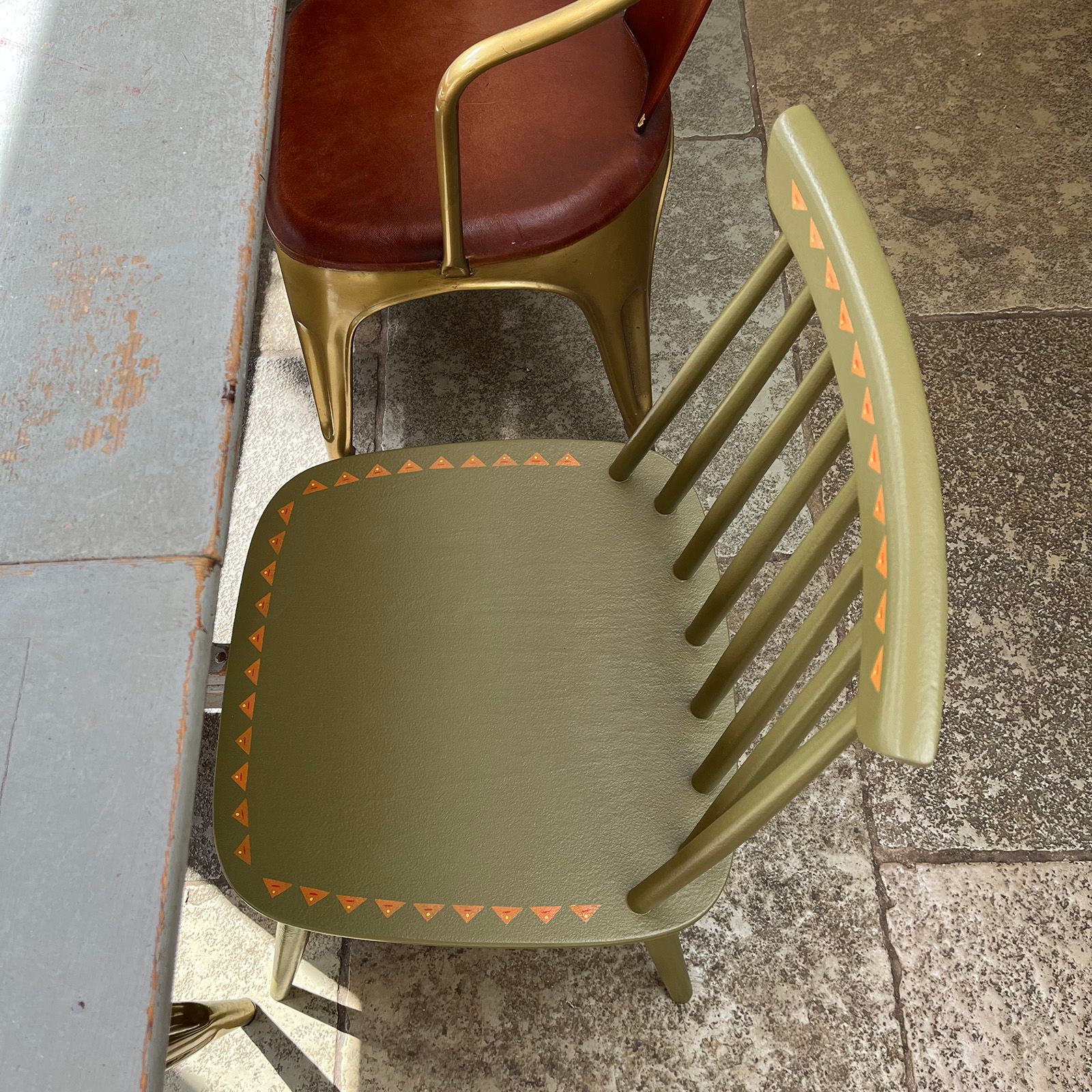 Olive Spindle Chair with Motif