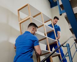 FLETES Y MUDANZAS SERMUS - CARGA POR ESCALERA
