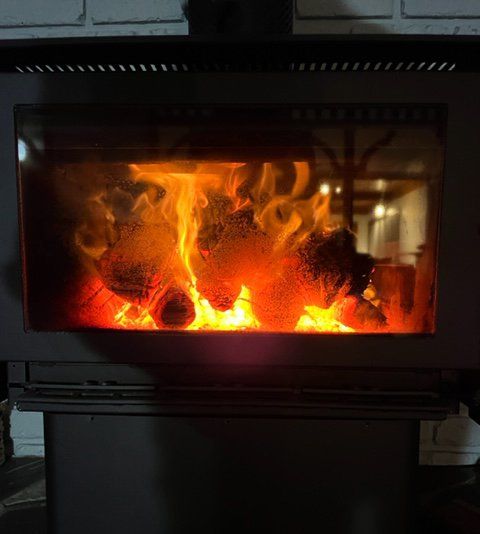 Propane Heating Stove in an Old Cabin | Leslie Vale, Tas | Firewood Devils