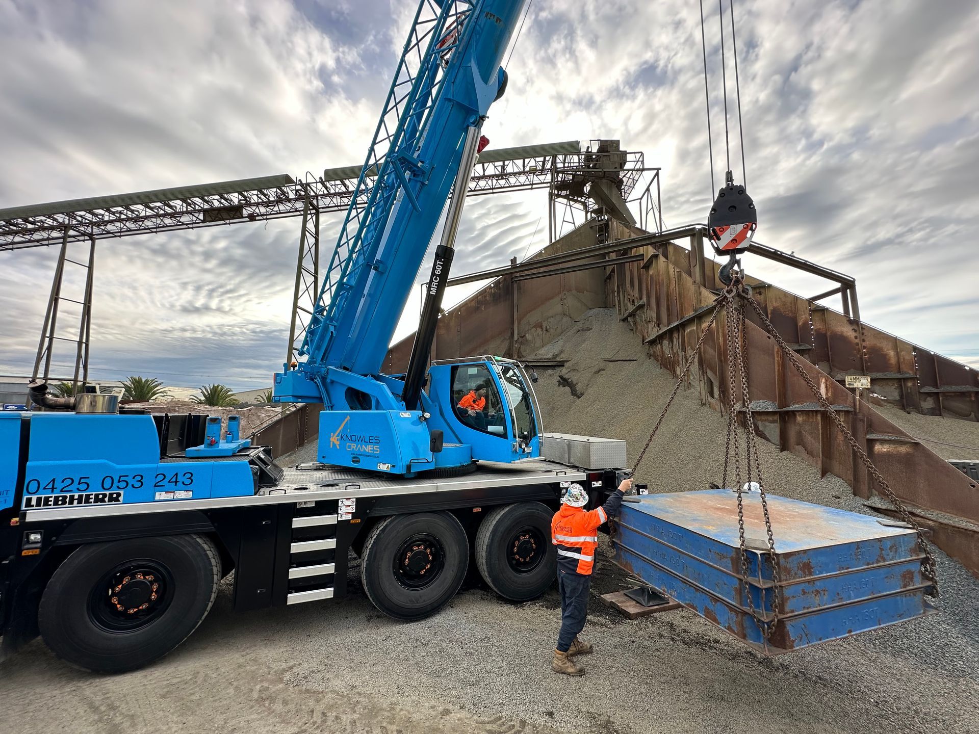 mobile crane and bogmats