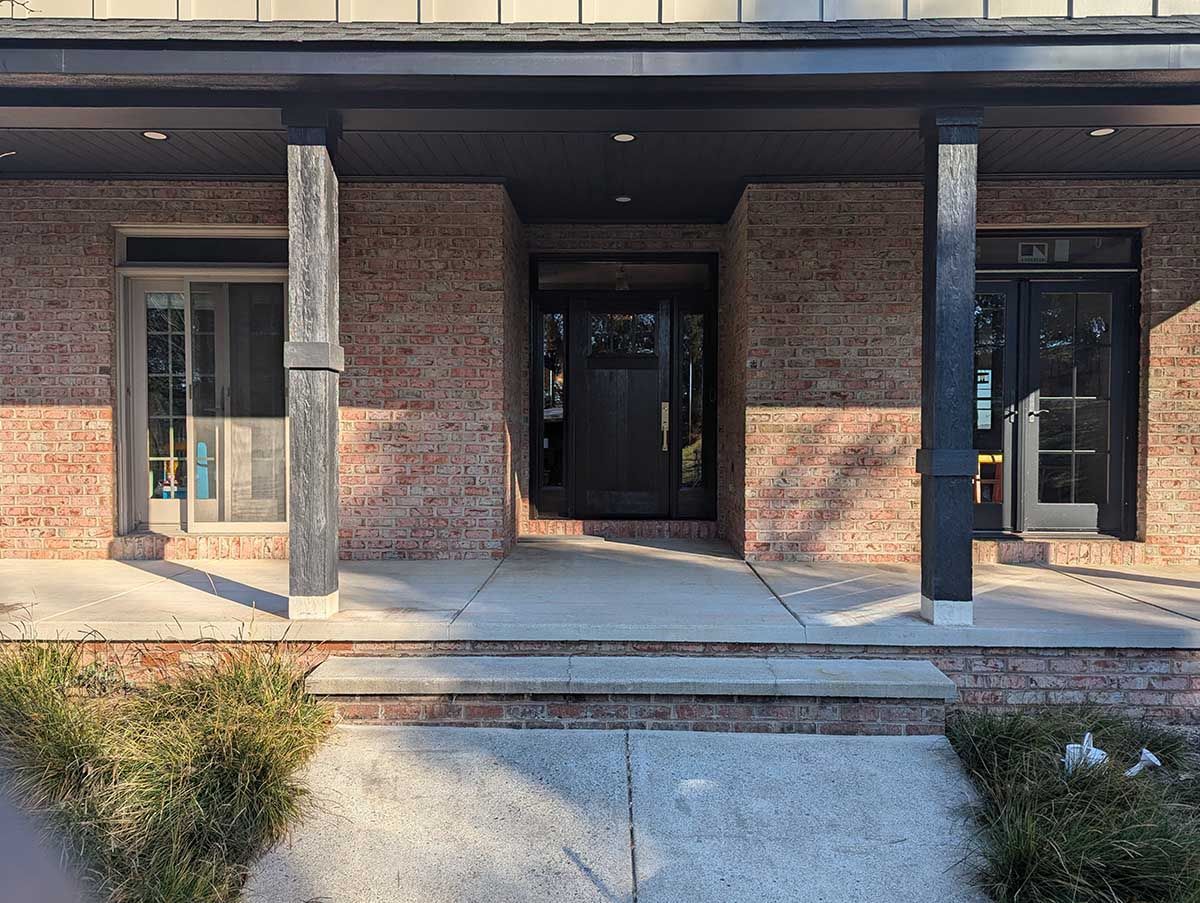 Picture of Porch before renovation
