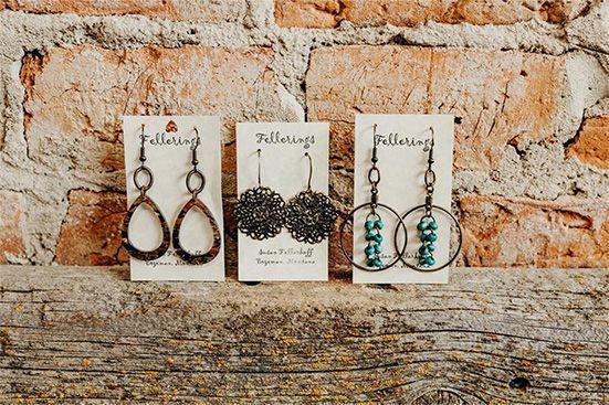 Gifts & Accessories