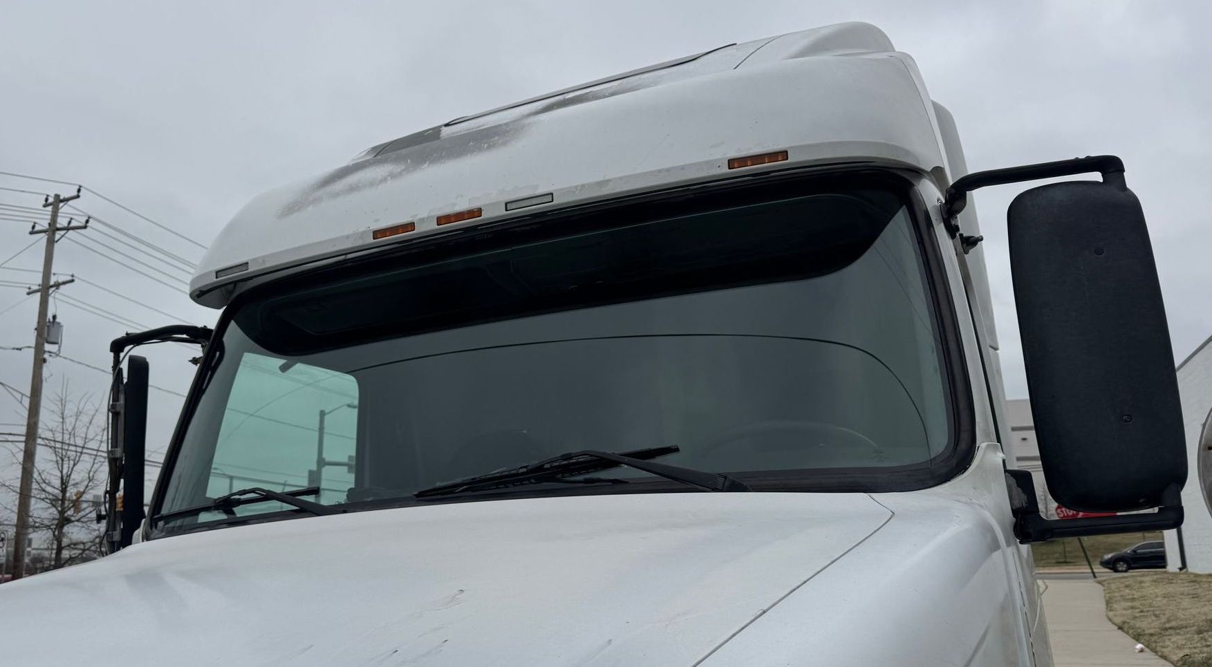 Before semi & fleet windshield replacement in Baltimore, MD