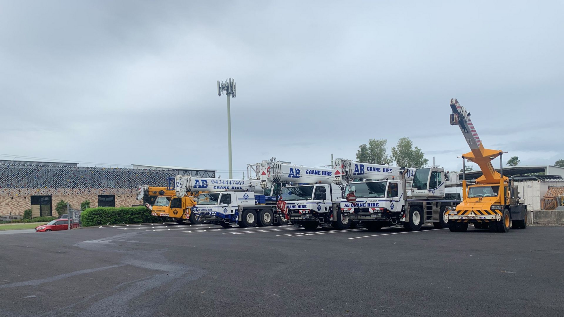 crane hire company gold coast brisbane