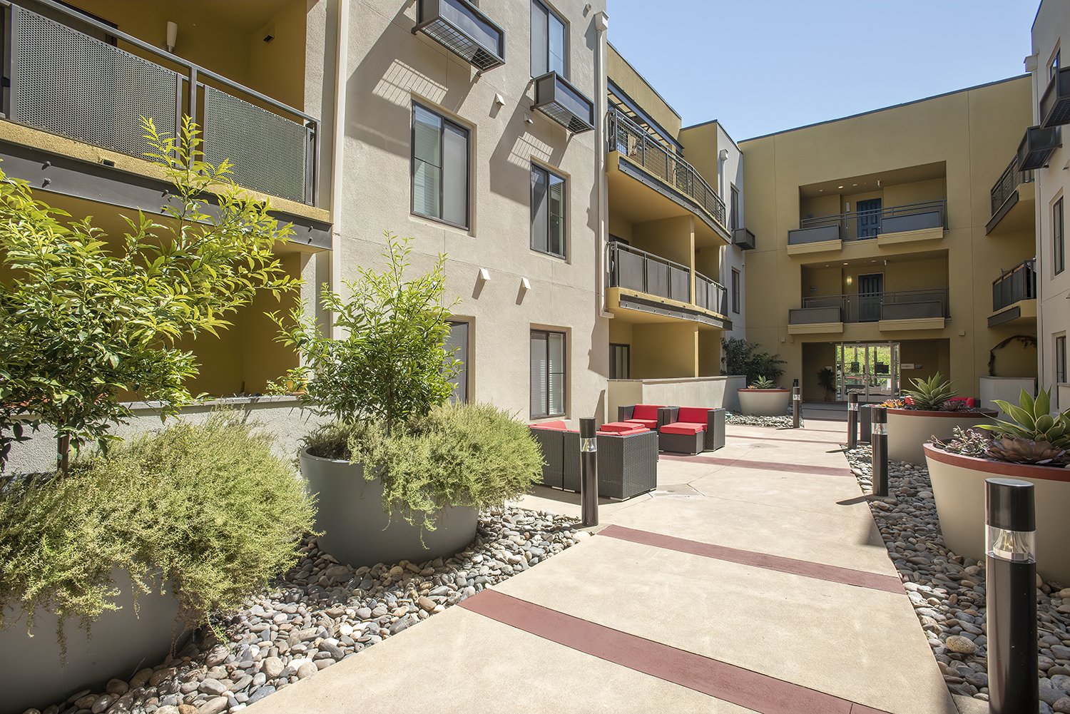 Photos and Virtual Tour of Apartments in El Cerrito, CA