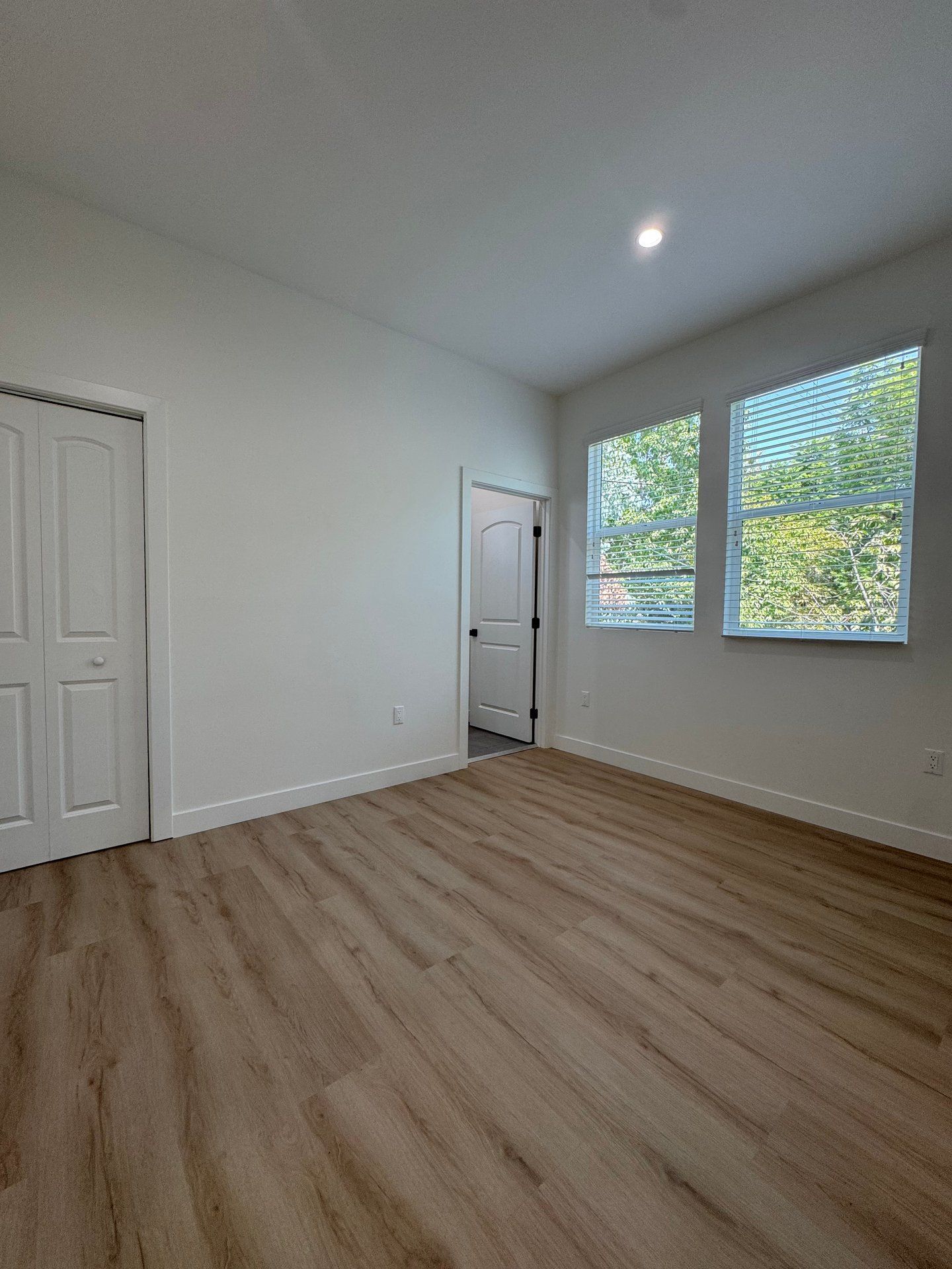 1205 W 29th St 5-bedroom house near USC – bedroom