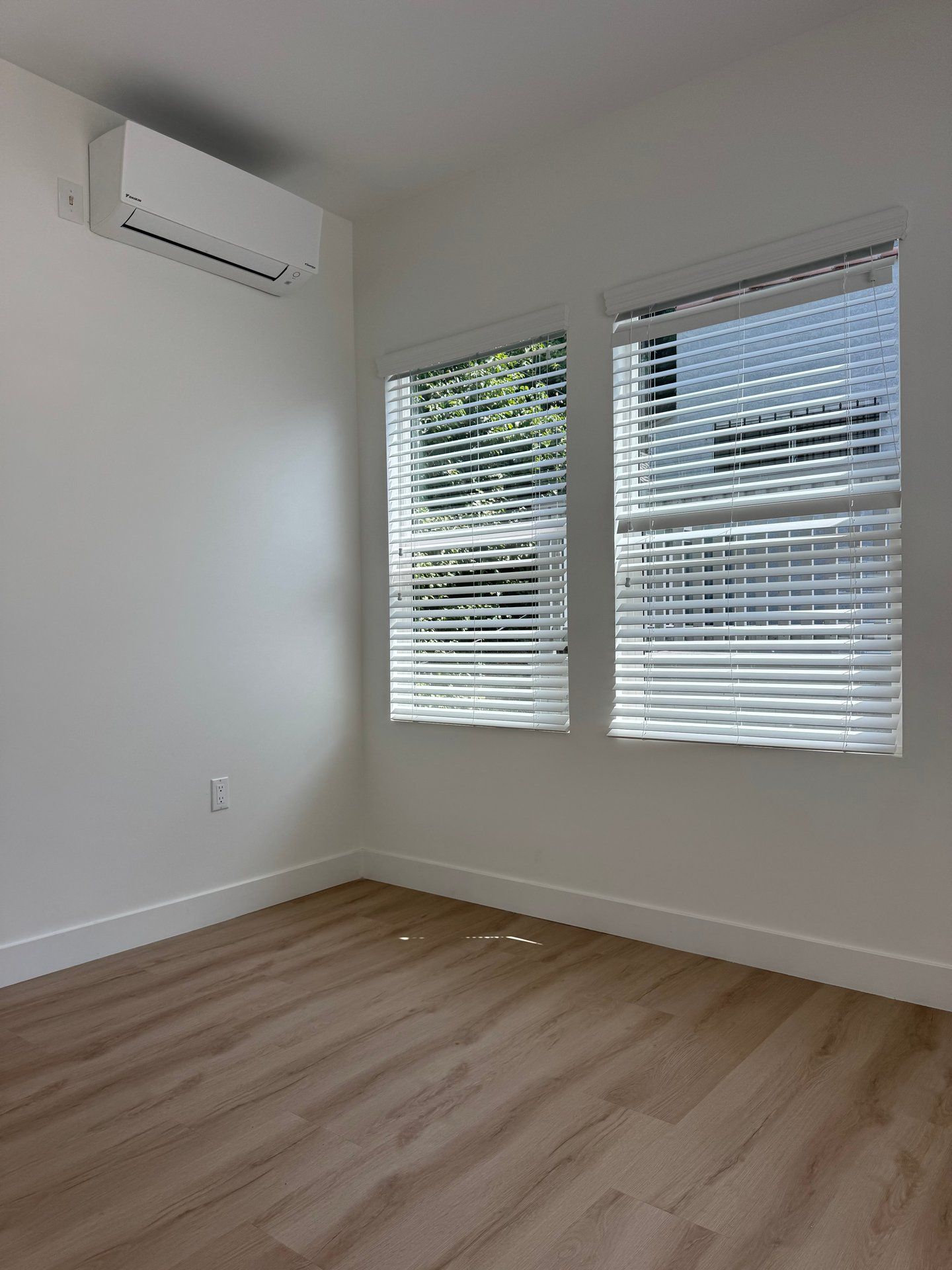 1205 W 29th St 5-bedroom house near USC – bedroom