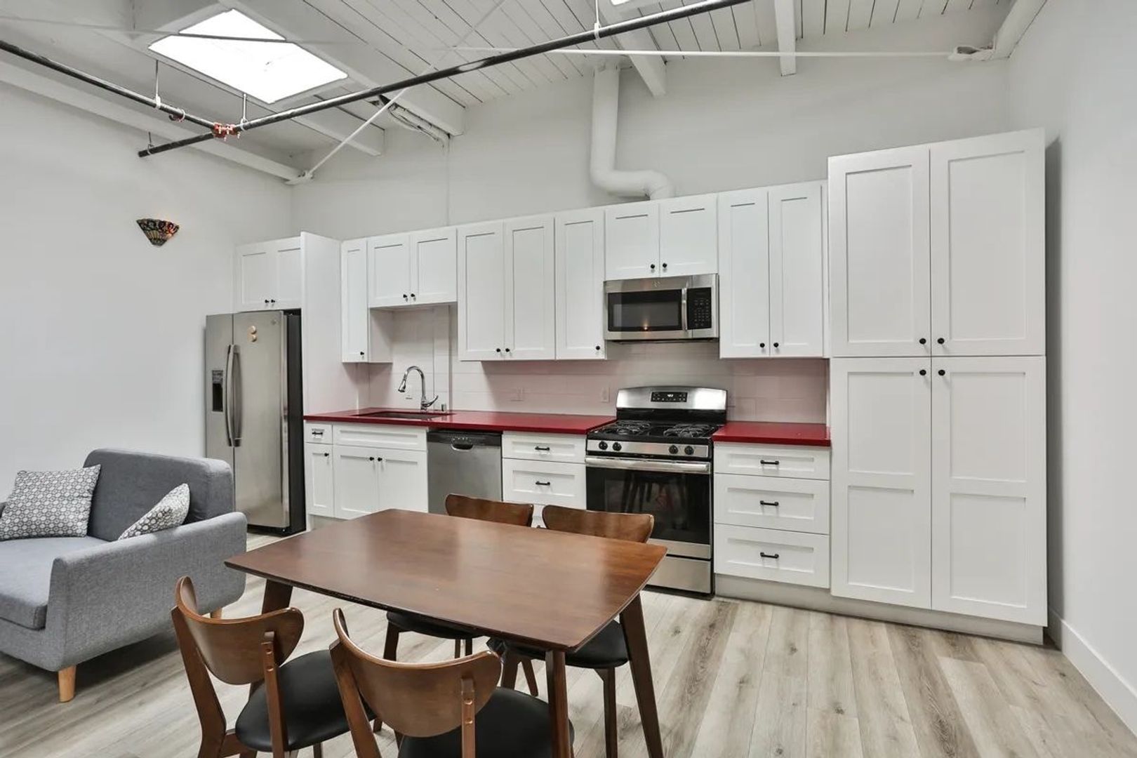 Furnished apartment layout at Oasis At The Orchard near USC