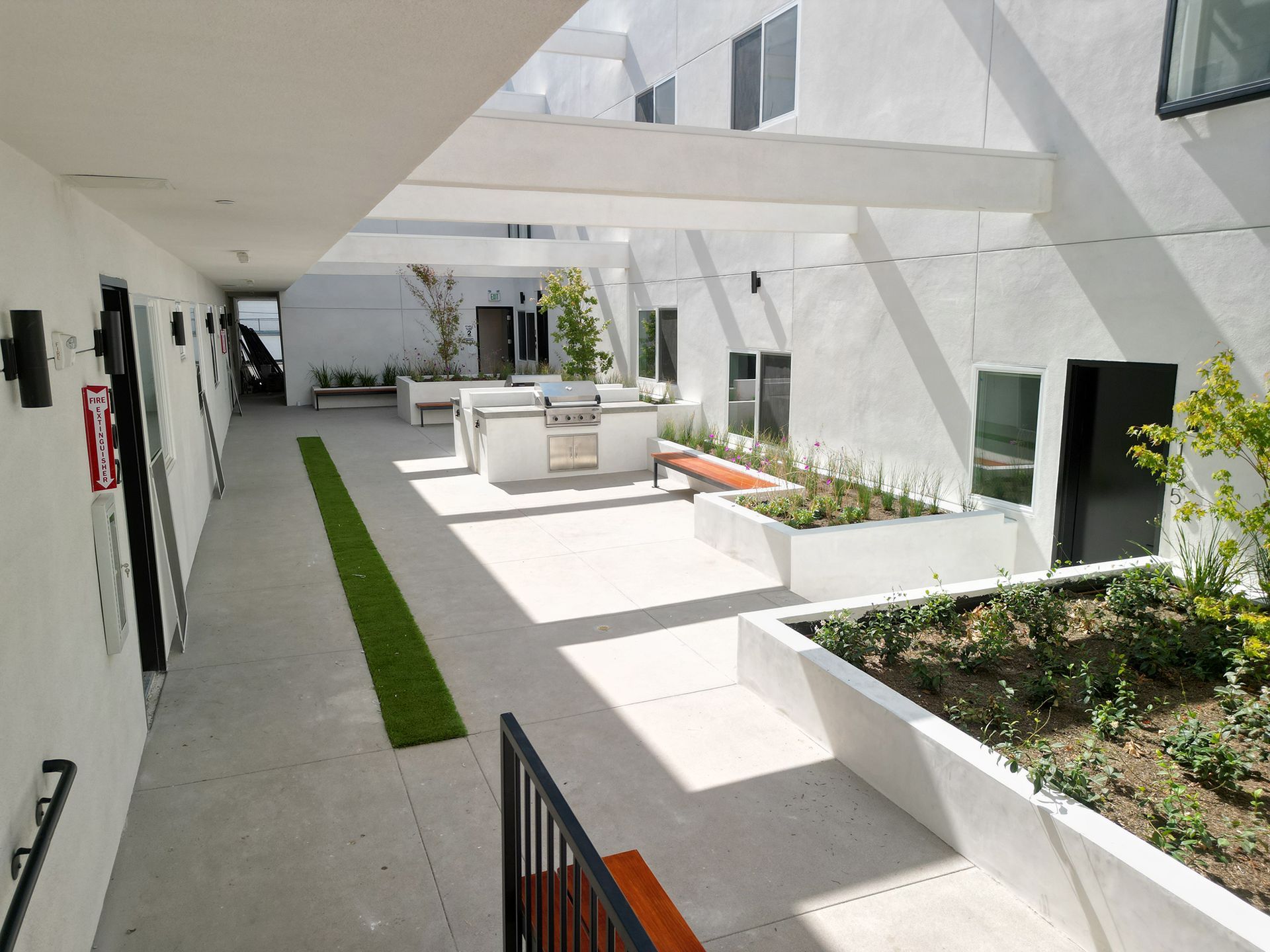 Explore rental homes near USC with private backyards.