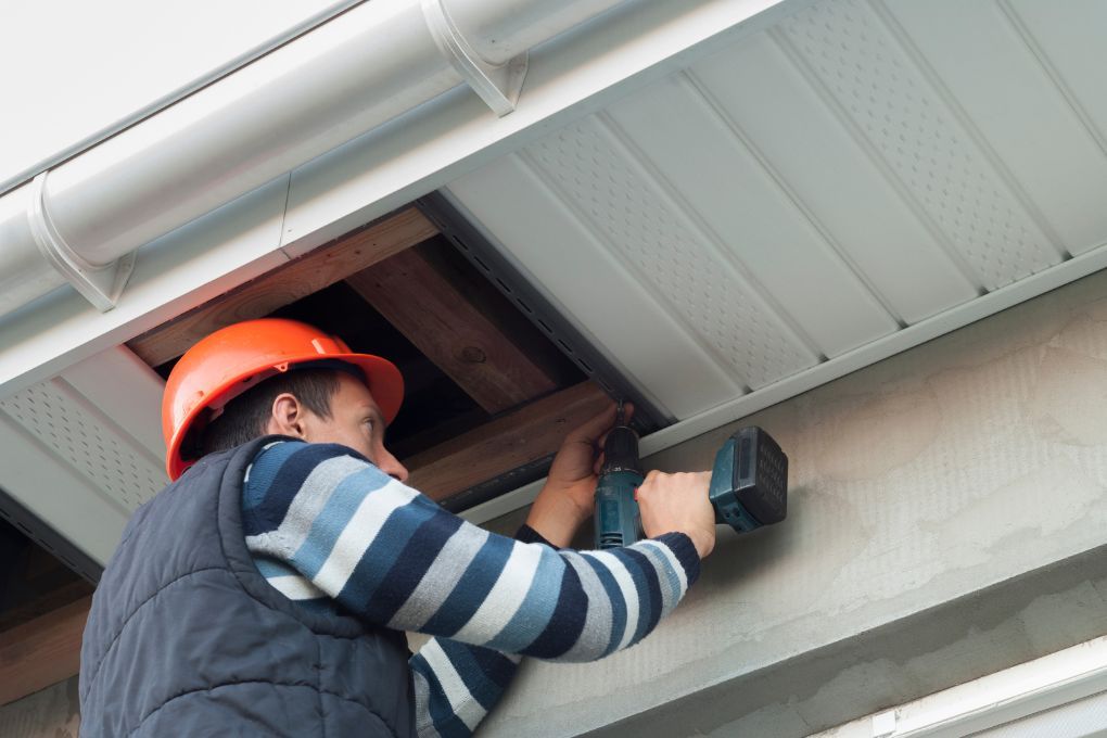 Roofers Kilmarnock replacing soffits to a house