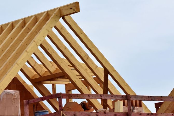 Roofers Kilmarnock fitting a new roof frame