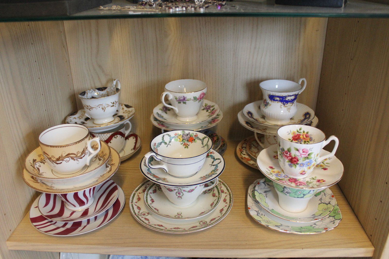 Cups & Saucers