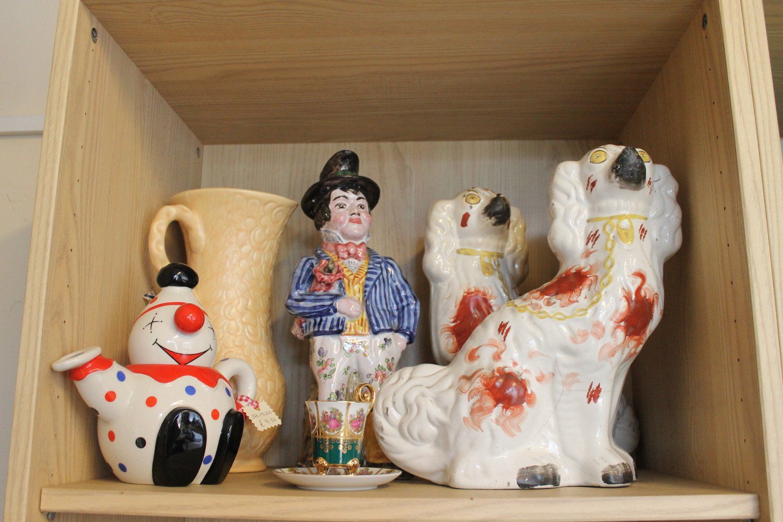 Figurines