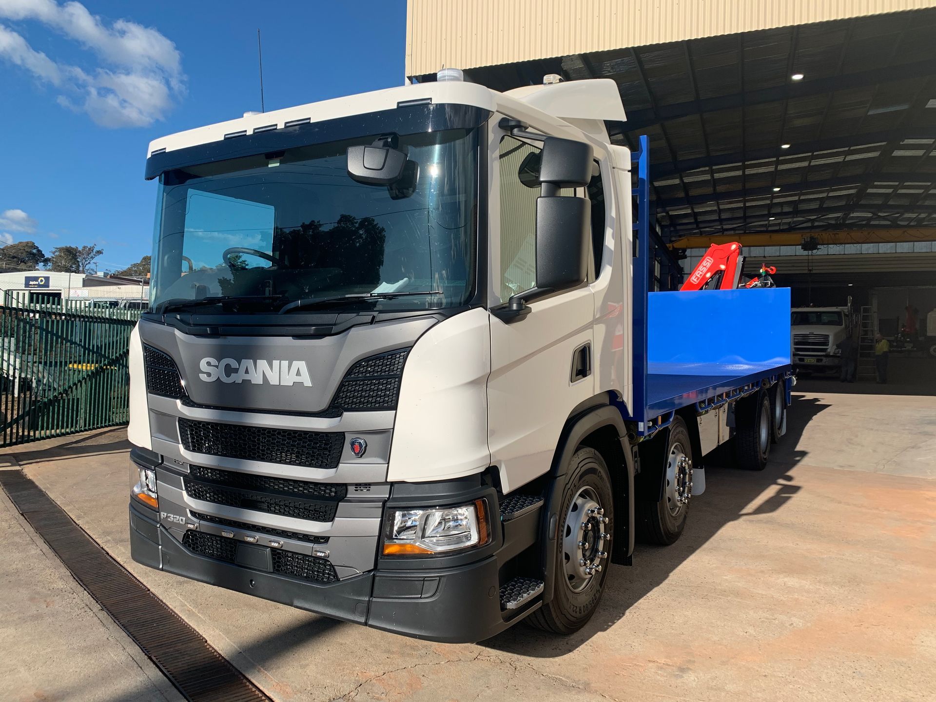Truck with Blue Tray — Queanbeyan, NSW — Johnston Truck Bodies Pty Ltd