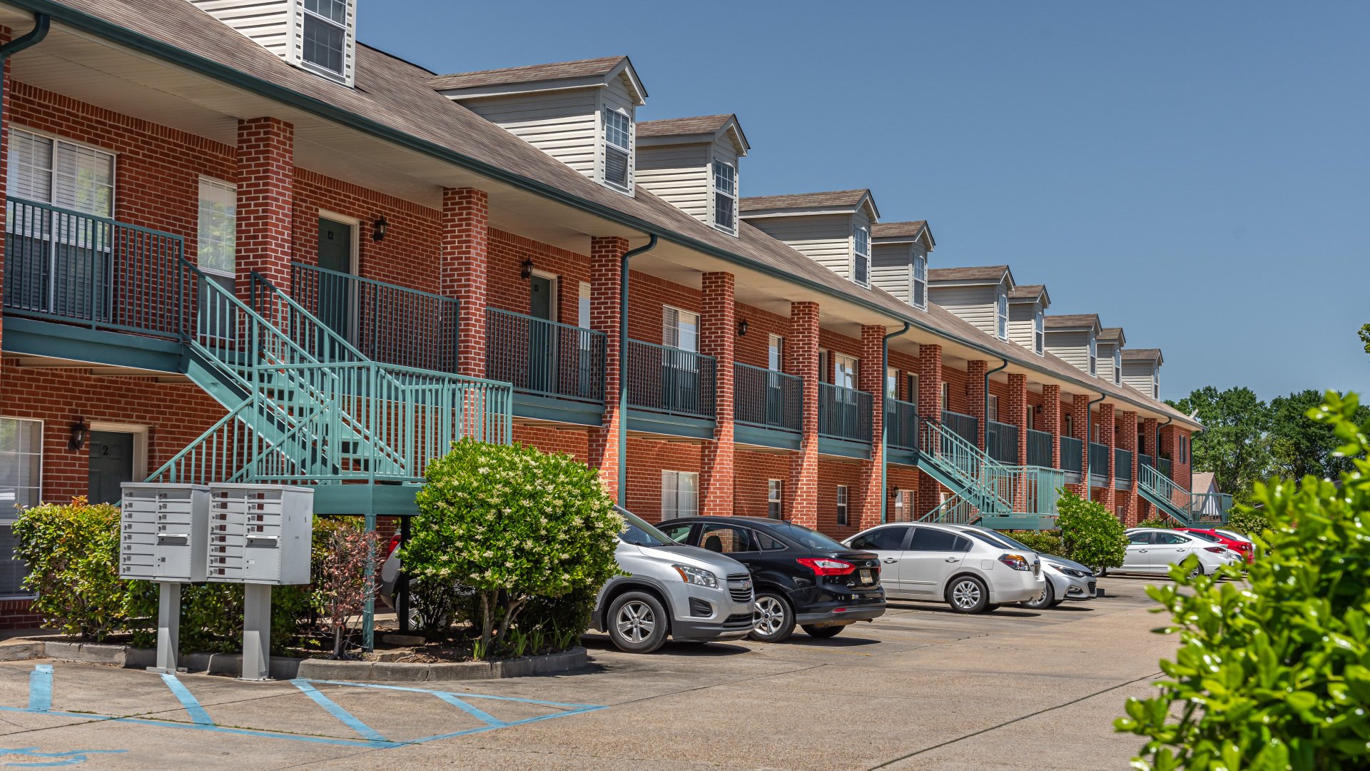 Claridge House Apartment Homes Apartments for Rent in Hattiesburg, MS