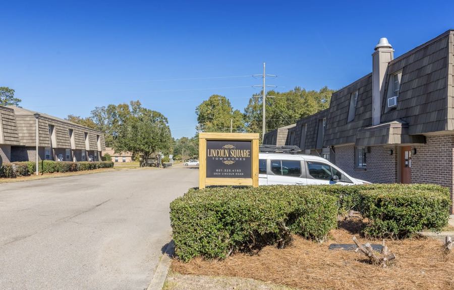 Lincoln Square Apartments Apartment Homes For Rent in Hattiesburg MS