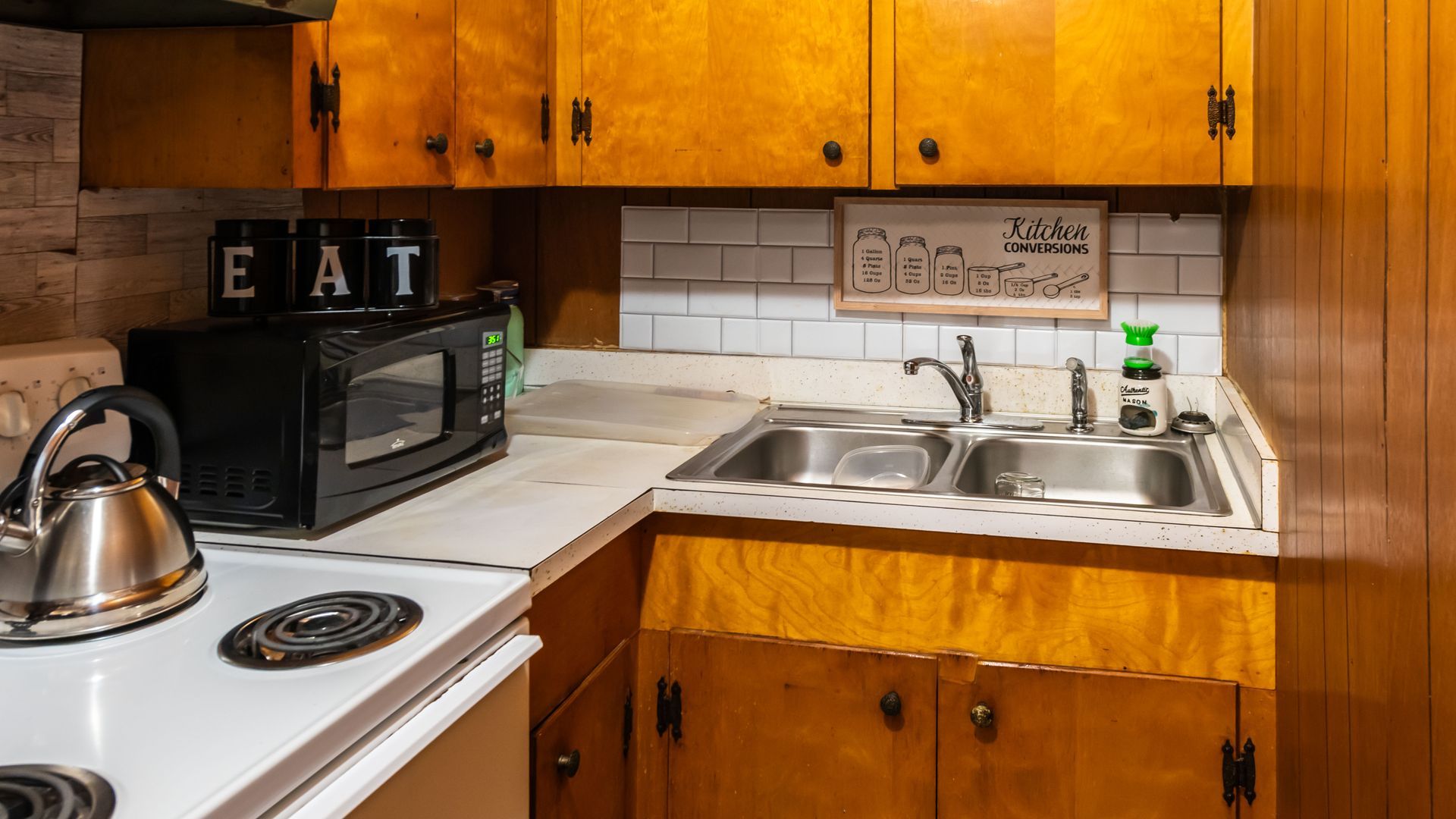 Tamerlane Apartments