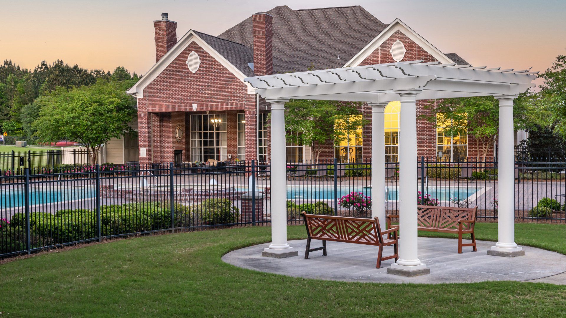 The Lakes at Turtle Creek Apartment Homes
