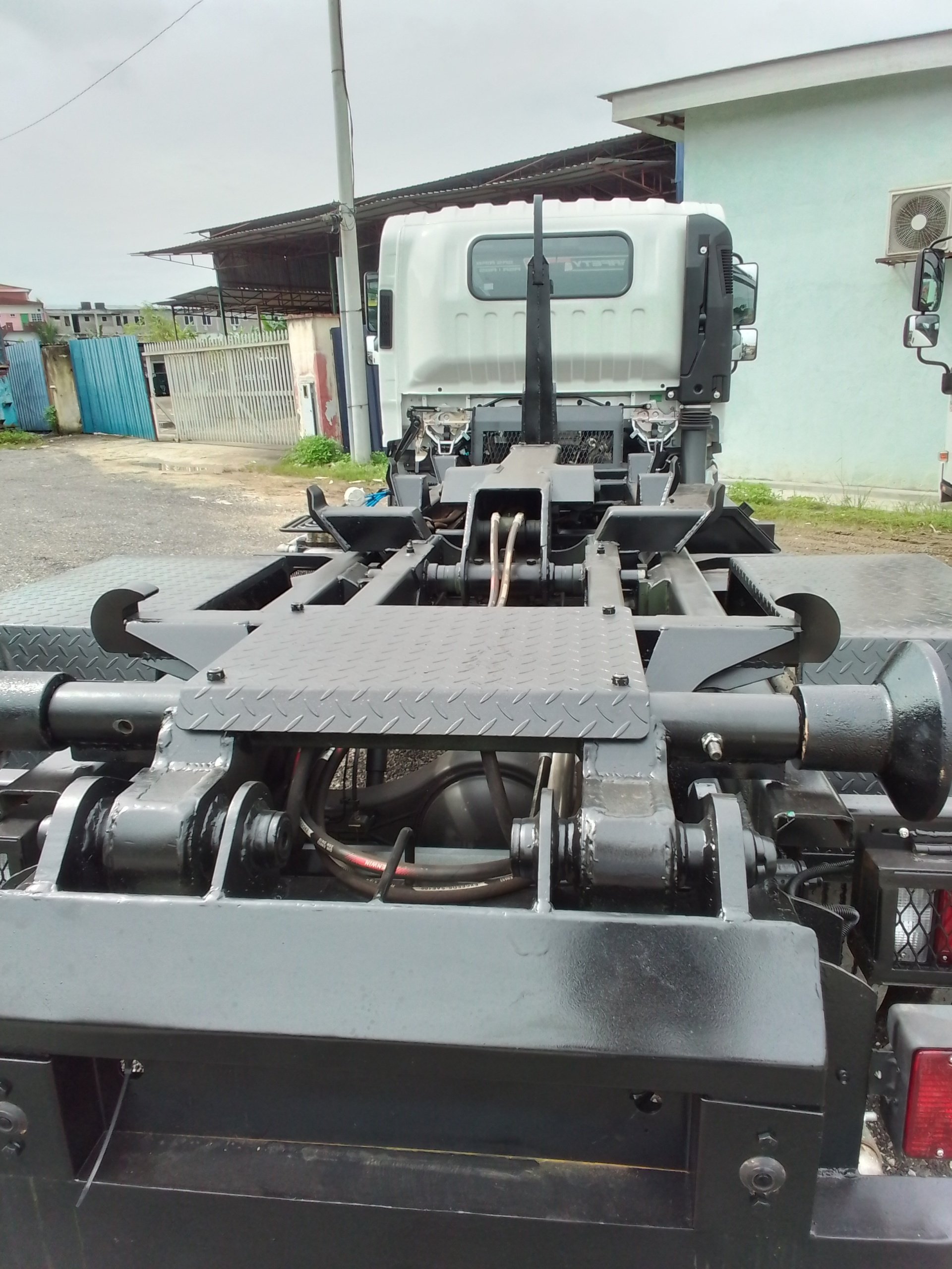 Armroll/Hooklift System | Zallin Engineering Sdn Bhd - Steel Structure ...