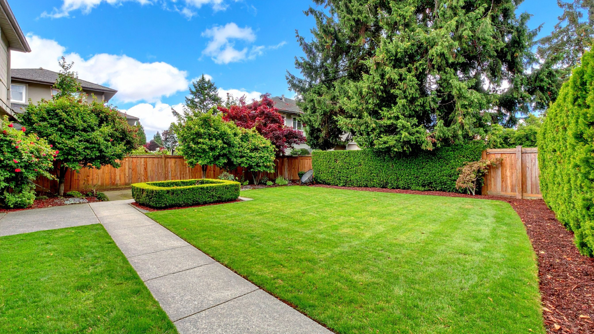 Yard Maintenance Services img