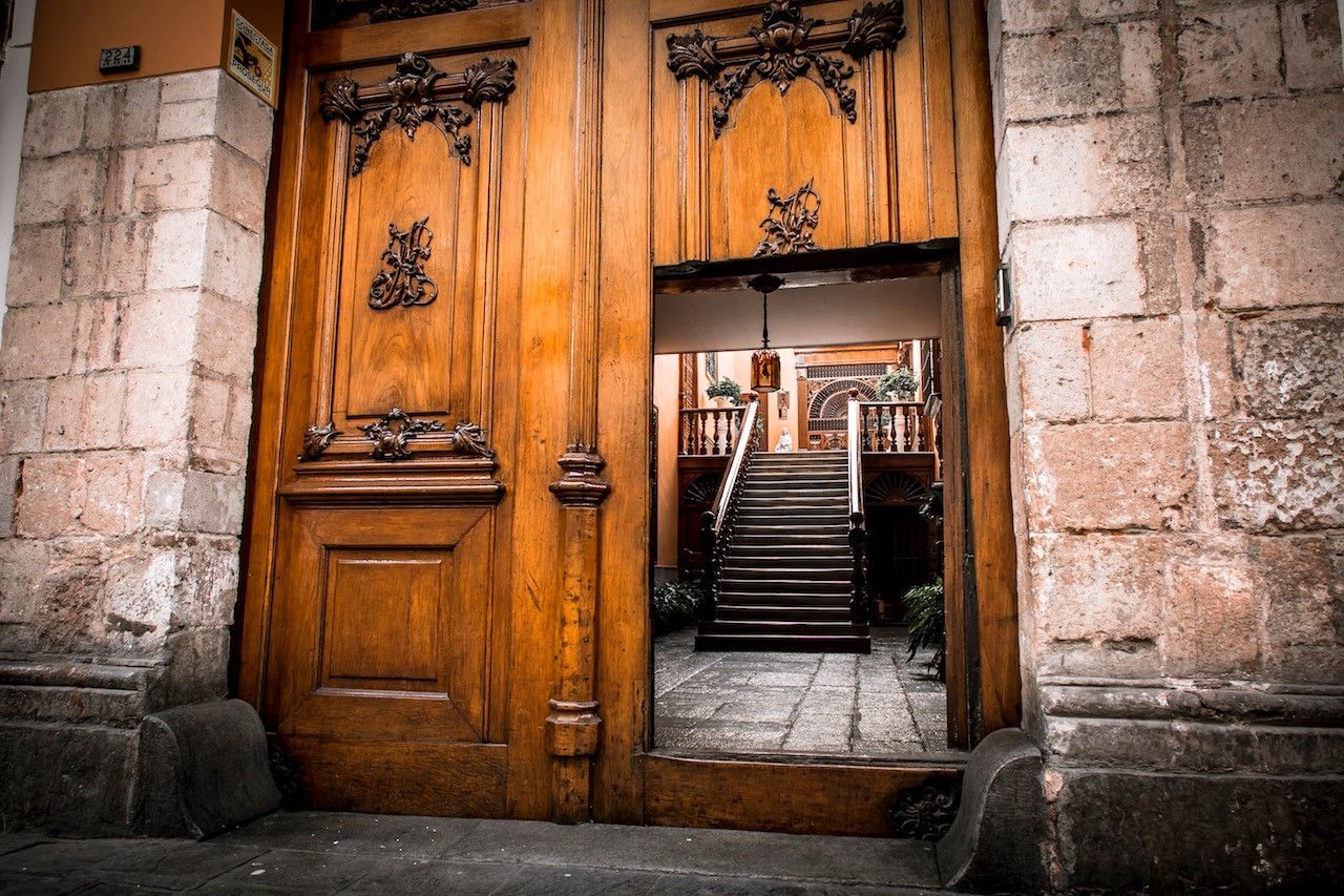 Casa Aliaga ancient door