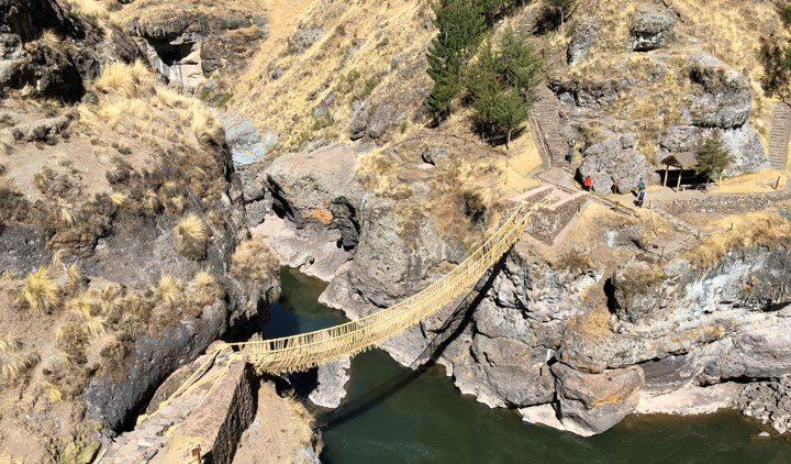 Q'eswachaca, the last inca`s bridge