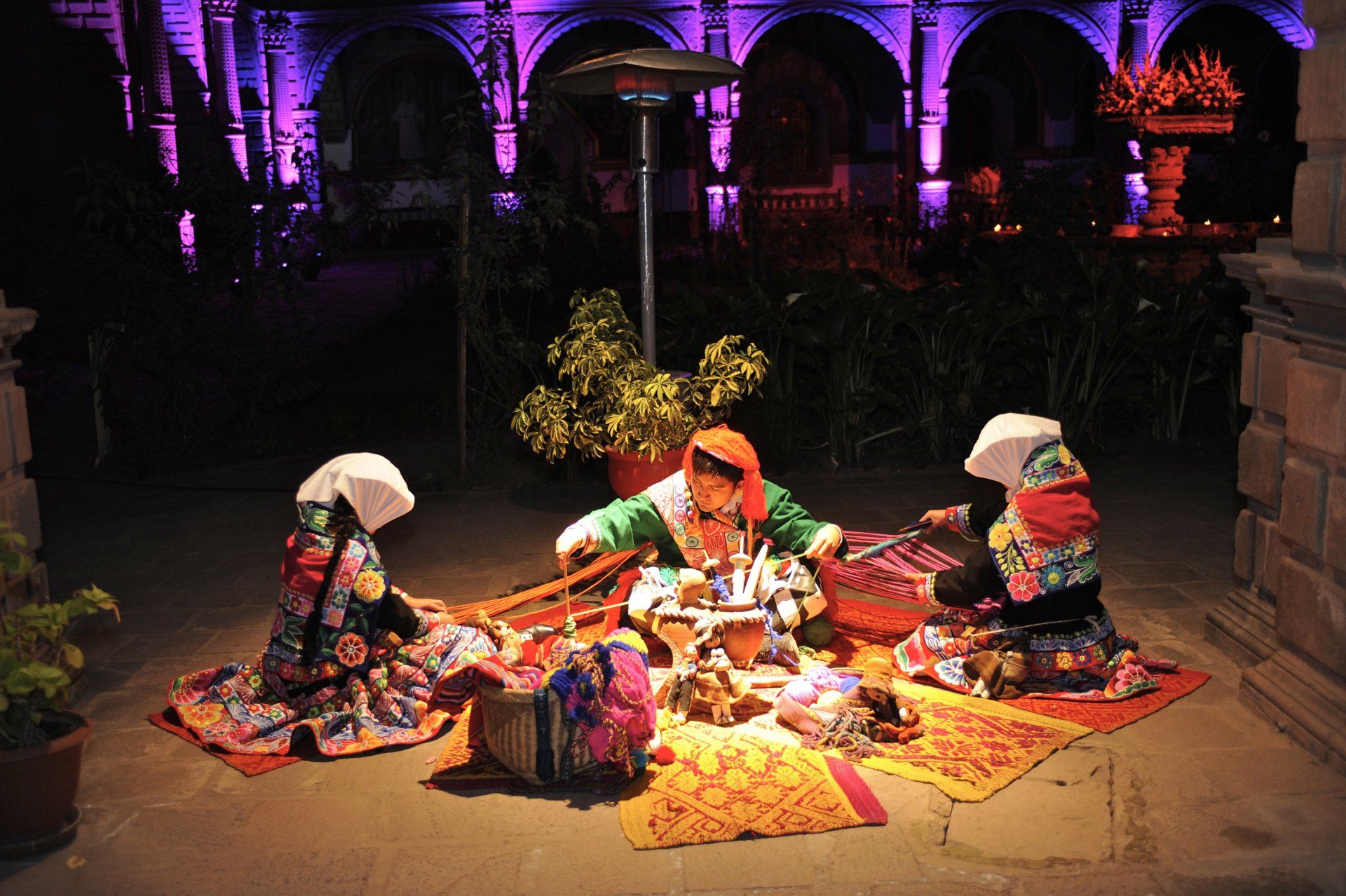Representation of the artisan market in Cusco