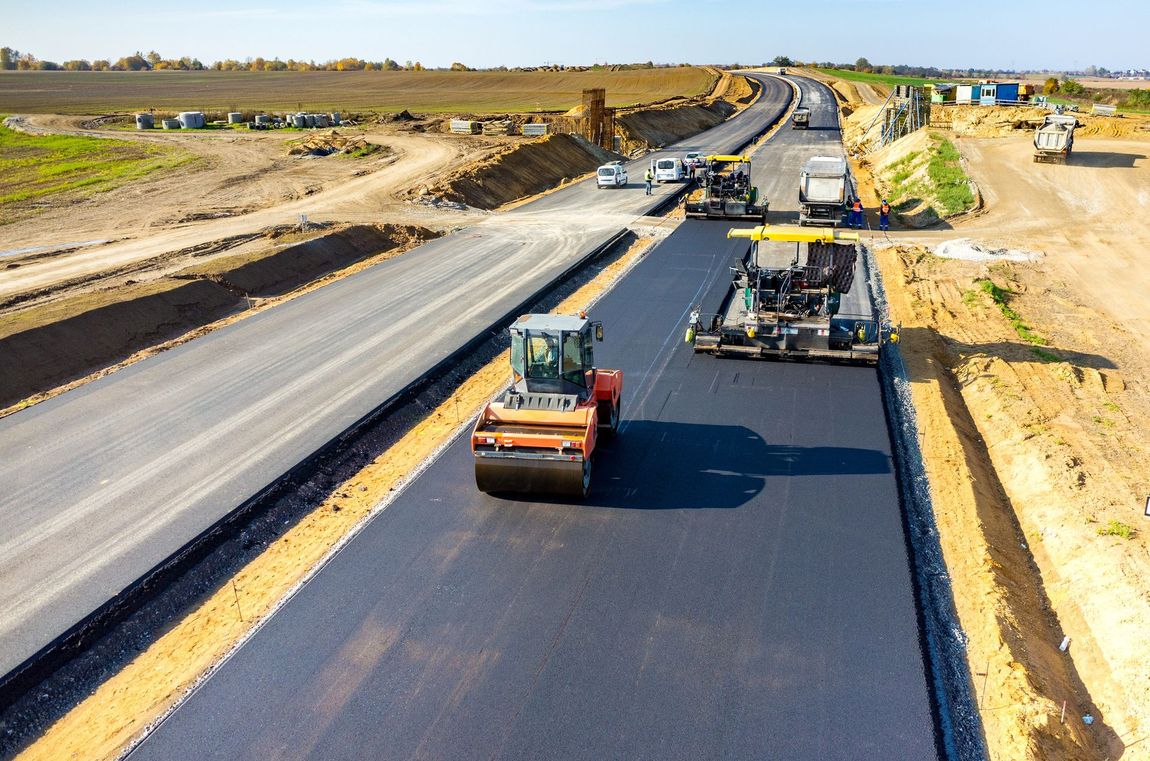 Cantiere per rifacimento manto stradale
