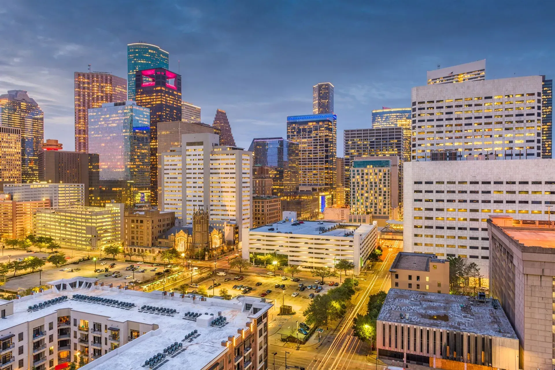 City skyline where DOOH screens can be targeted by location