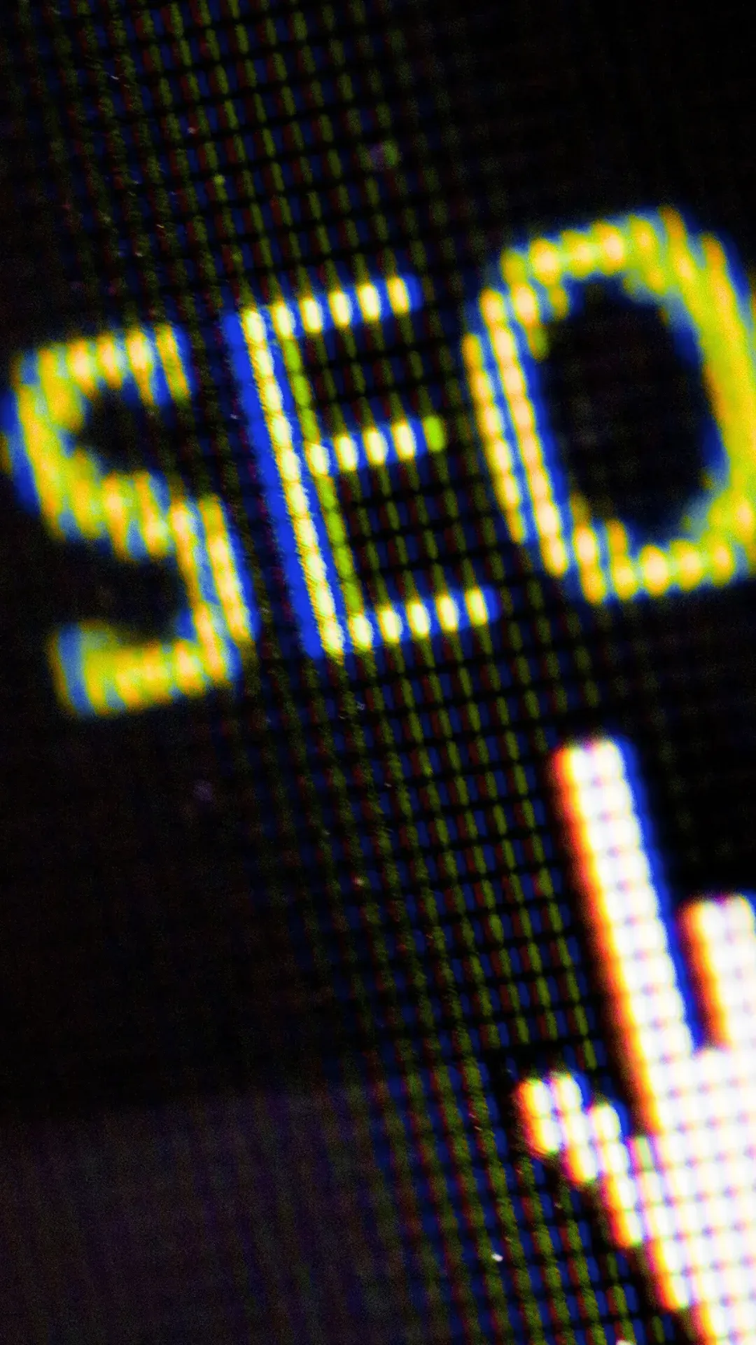 A computer screen with the word seo on it