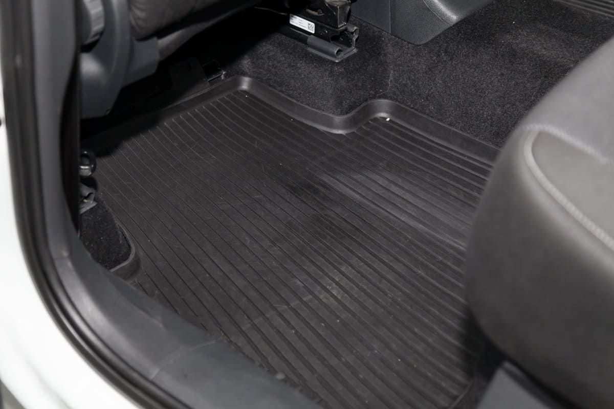 benefits of floor liner for cars