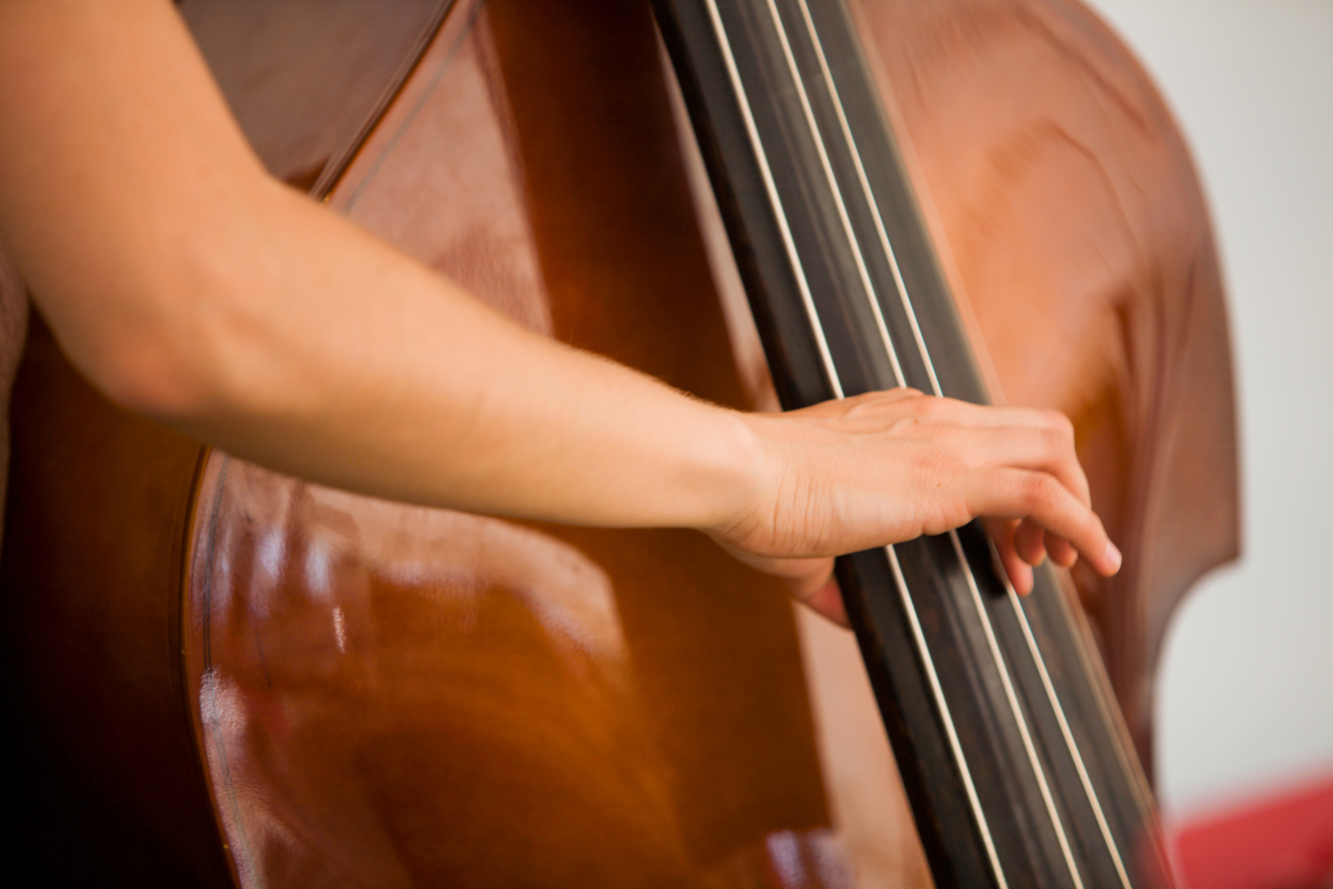 bass PLAY