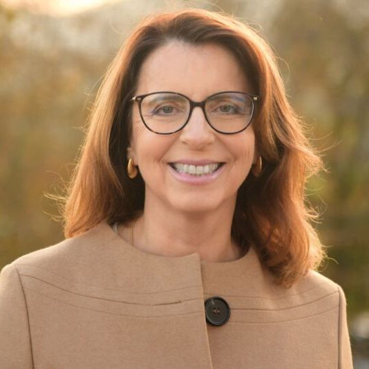 Imelda Labbé Imelda Labbé