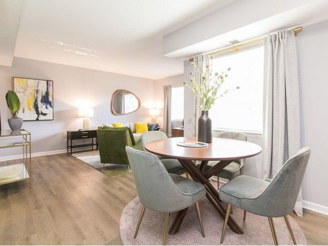 Dining Area | Crofton Village Apartments