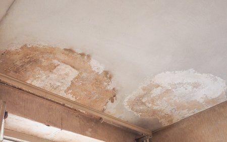 Reparar humedad por filtración en Nuevo Baztán, Madrid