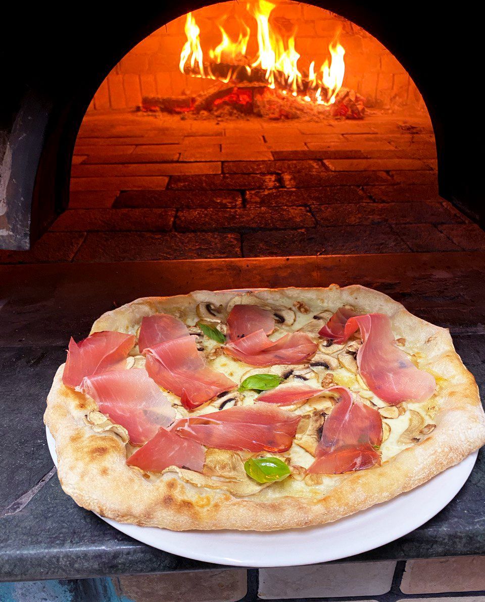 Pizza al taleggio