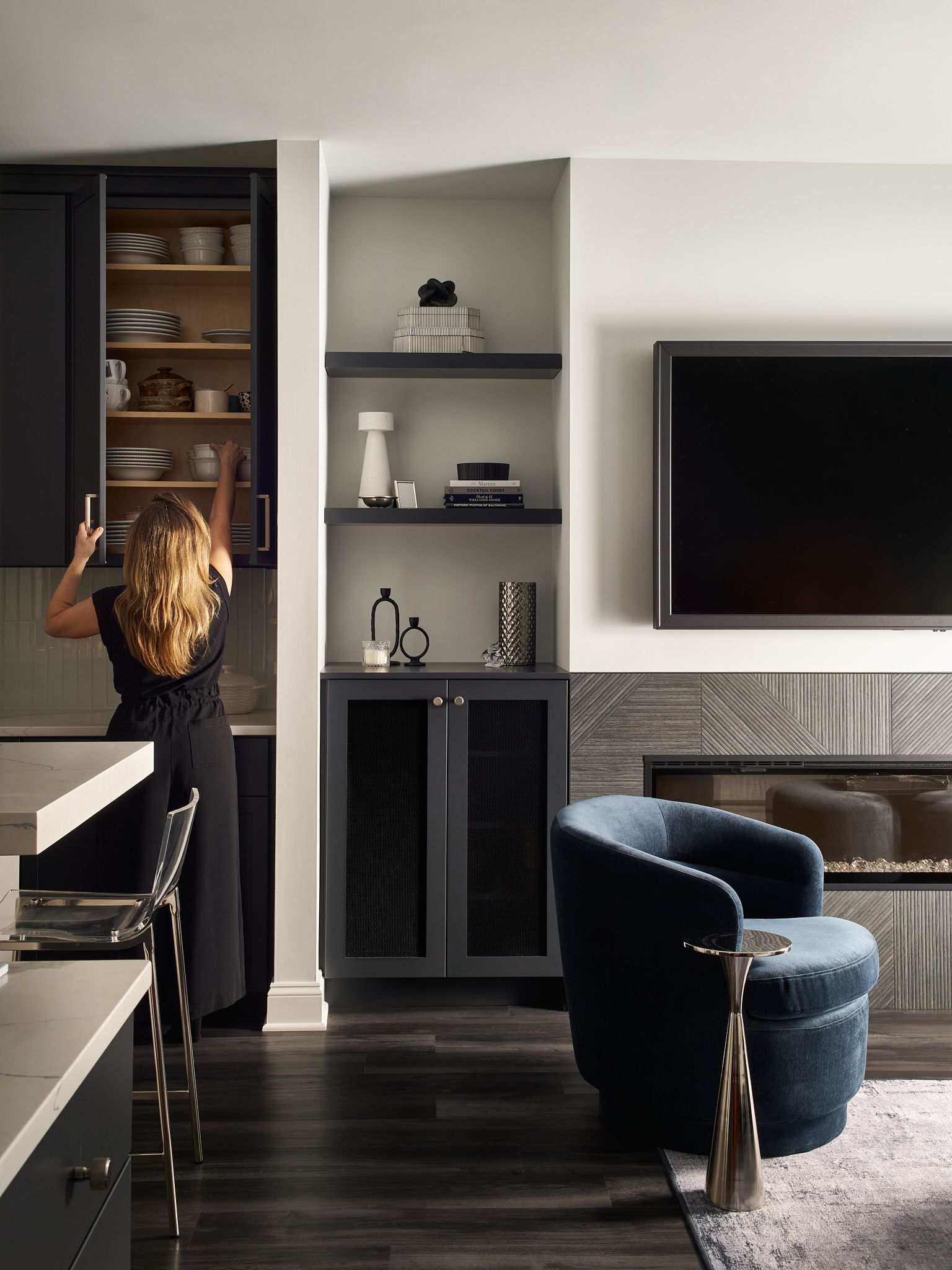View this harborside condo renovation