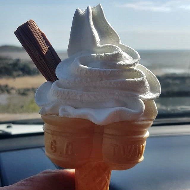 treat - double with flake