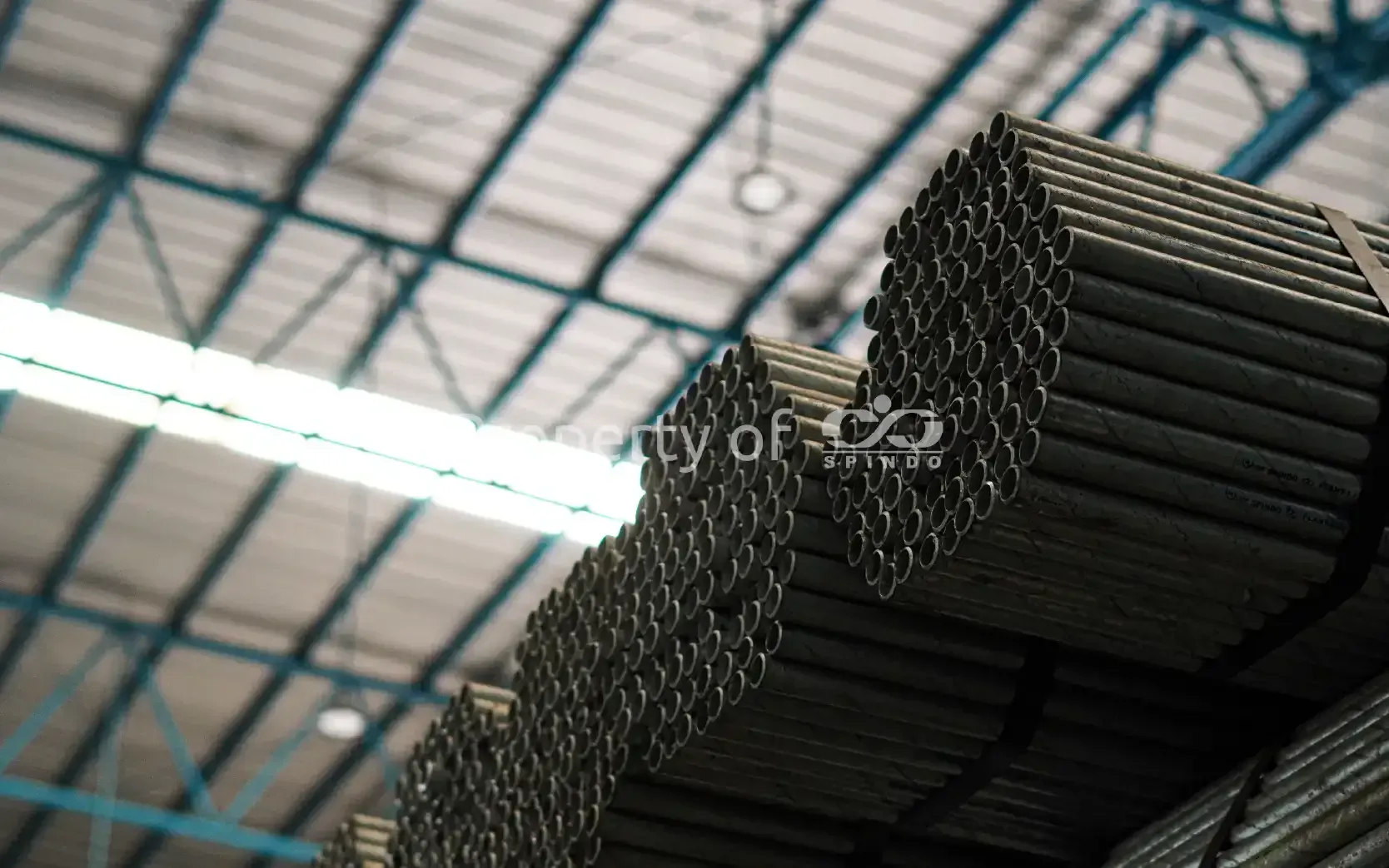 SPINDO steel pipes in a variety of specifications for industrial and construction needs
