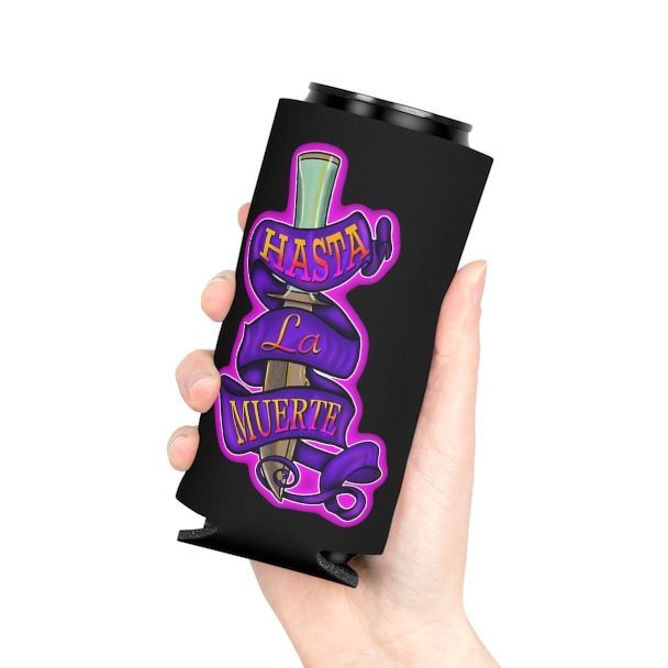 A hand is holding a black can with a purple banner that says hasta la muerte