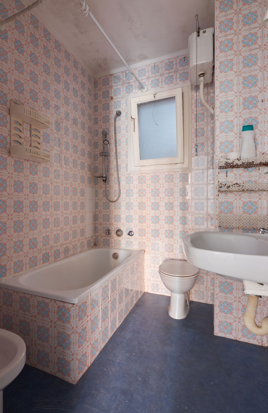 Before Bathroom Remodeling — Jacksonville, FL — Jack Lee Construction