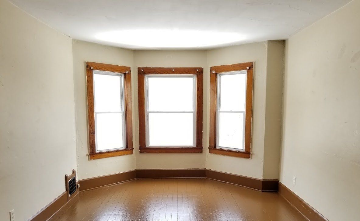 buckeye parks management kent state ksu off campus housing Prospect kent oh large kitchen large windows