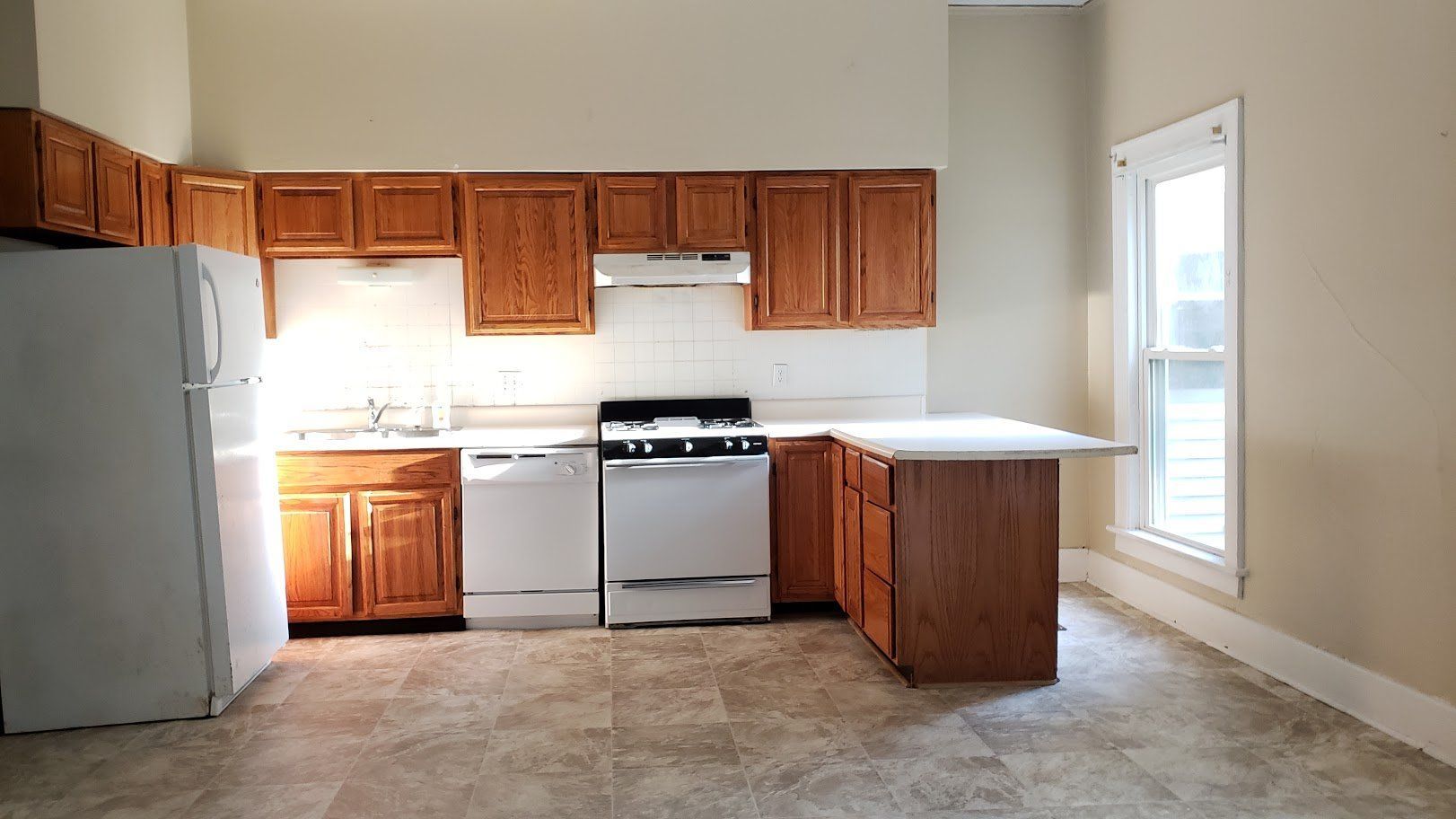Kent State University OH 3 three bedroom apartment