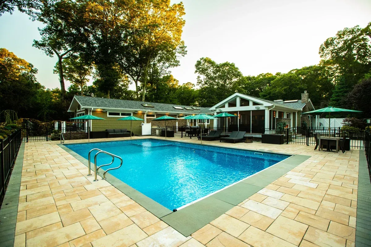 reliable outdoor living company