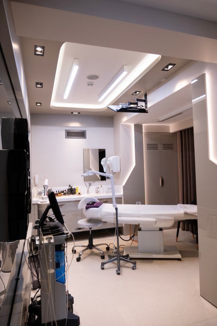Dermatology clinic in Seoul where The Heal answers patient FAQs