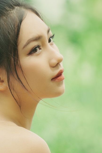 Woman with slimmer V-line face after jaw Botox in Seoul